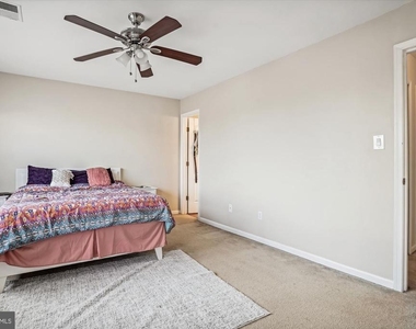 2816 Brier Pond Circle - Photo Thumbnail 9
