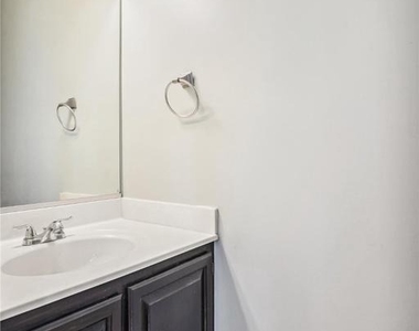 2816 Brier Pond Circle - Photo Thumbnail 3