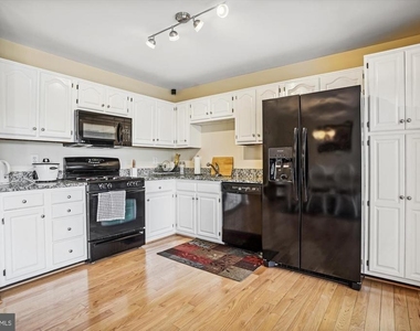 2816 Brier Pond Circle - Photo Thumbnail 15