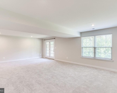 2183 Hemlock Bay Road - Photo Thumbnail 35