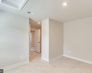 2183 Hemlock Bay Road - Photo Thumbnail 21
