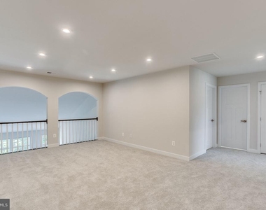 2183 Hemlock Bay Road - Photo Thumbnail 18