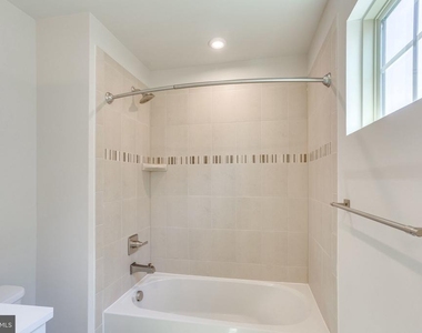 2183 Hemlock Bay Road - Photo Thumbnail 23