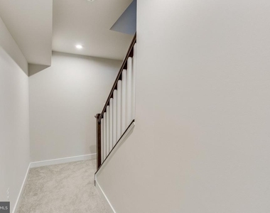 2183 Hemlock Bay Road - Photo Thumbnail 30