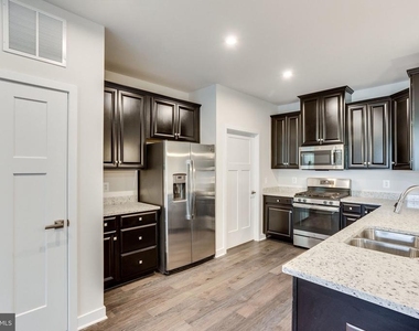 2183 Hemlock Bay Road - Photo Thumbnail 12