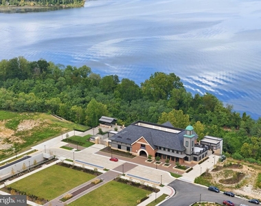 2183 Hemlock Bay Road - Photo Thumbnail 57
