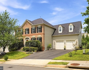 21054 Hooded Crow Drive - Photo Thumbnail 1
