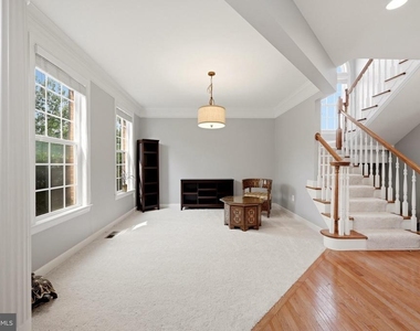 21054 Hooded Crow Drive - Photo Thumbnail 9