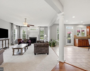 21054 Hooded Crow Drive - Photo Thumbnail 14