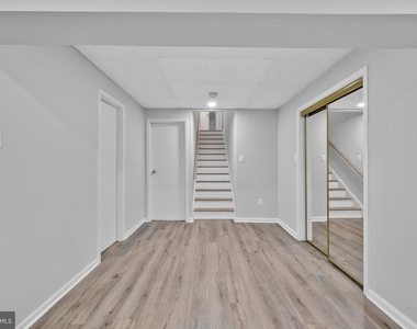 203 Markwood Drive - Photo Thumbnail 24