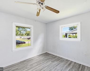 1100 N Sterling Boulevard - Photo Thumbnail 13