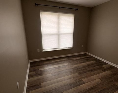 12919 Alton Square - Photo Thumbnail 18