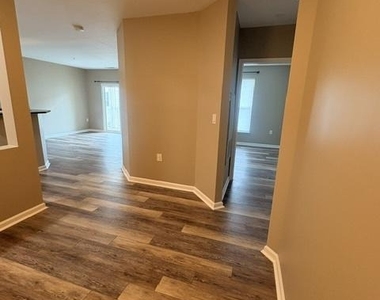12919 Alton Square - Photo Thumbnail 12