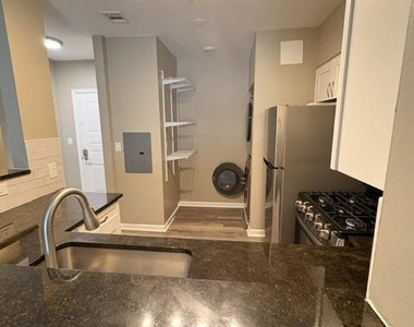 12919 Alton Square - Photo Thumbnail 8