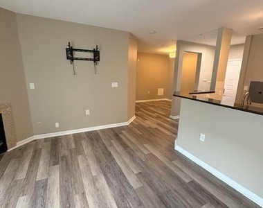 12919 Alton Square - Photo Thumbnail 11