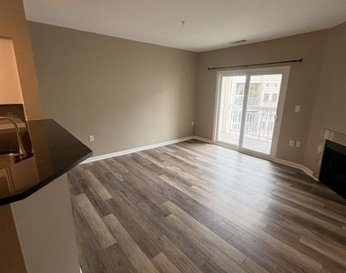 12919 Alton Square - Photo Thumbnail 9