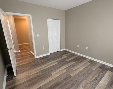 12919 Alton Square - Photo Thumbnail 17