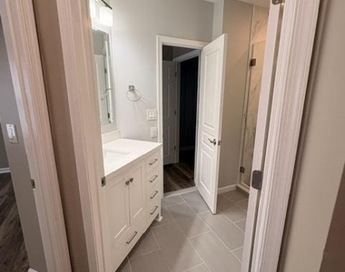 12919 Alton Square - Photo Thumbnail 23