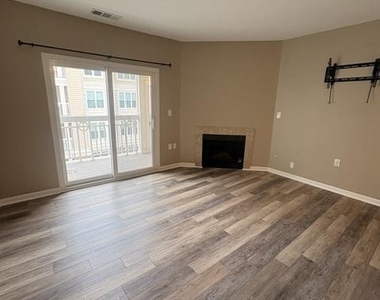 12919 Alton Square - Photo Thumbnail 10