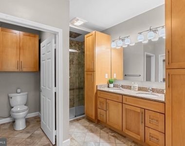 1701 Lake Shore Crest Drive - Photo Thumbnail 12
