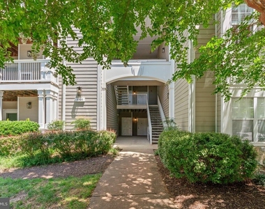 1701 Lake Shore Crest Drive - Photo Thumbnail 24