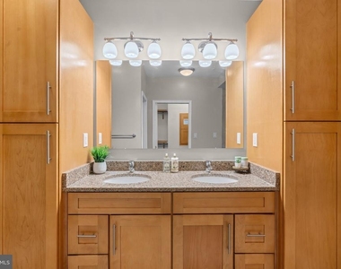1701 Lake Shore Crest Drive - Photo Thumbnail 13