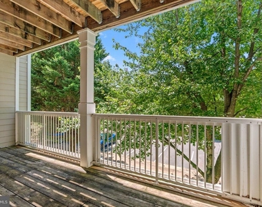 1701 Lake Shore Crest Drive - Photo Thumbnail 21