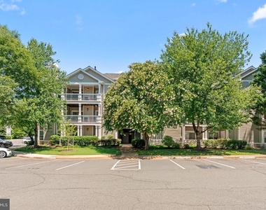 1701 Lake Shore Crest Drive - Photo Thumbnail 23