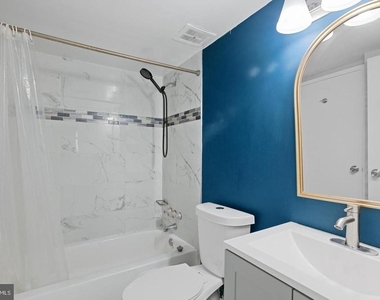 9728 Kingsbridge Drive - Photo Thumbnail 14