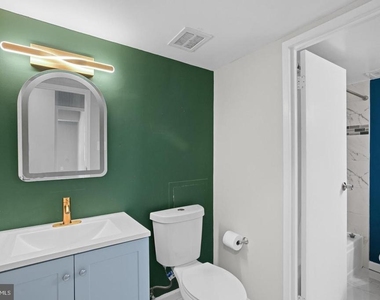 9728 Kingsbridge Drive - Photo Thumbnail 10