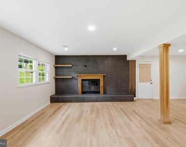 7215 Willow Oak Place - Photo Thumbnail 37