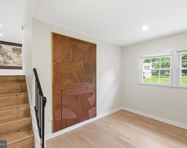 7215 Willow Oak Place - Photo Thumbnail 35