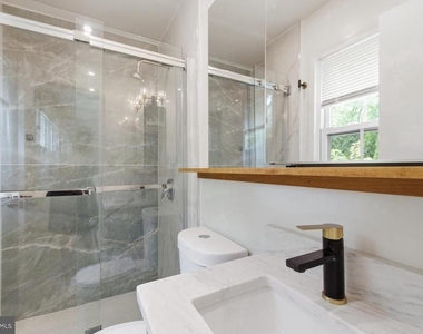 7215 Willow Oak Place - Photo Thumbnail 25