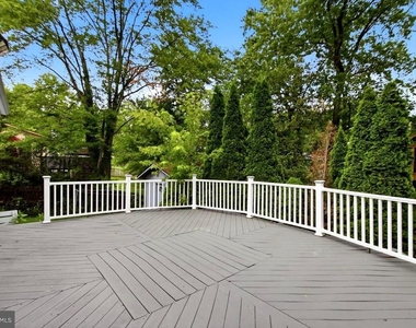 7215 Willow Oak Place - Photo Thumbnail 47