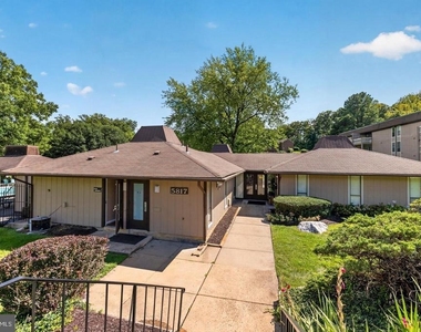 8509 Barrington Court - Photo Thumbnail 27