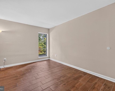 8509 Barrington Court - Photo Thumbnail 23