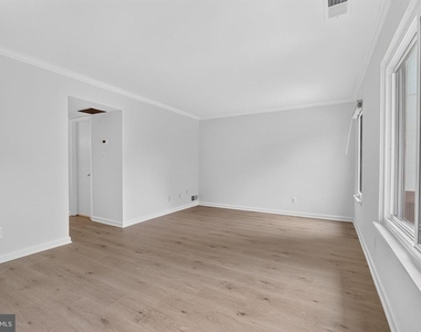 1703 Westwind Way - Photo Thumbnail 7