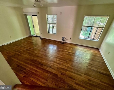 2366 Soft Wind Court - Photo Thumbnail 2