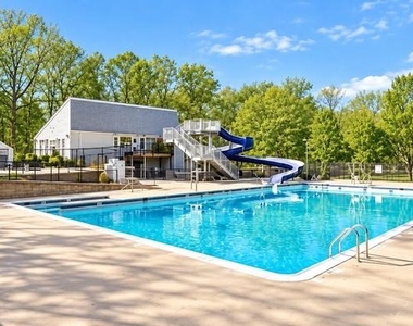 2366 Soft Wind Court - Photo Thumbnail 5