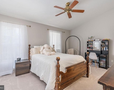 9626 Eaton Woods Place - Photo Thumbnail 19