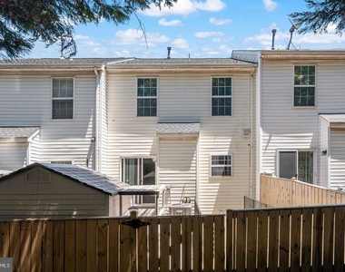 9626 Eaton Woods Place - Photo Thumbnail 47