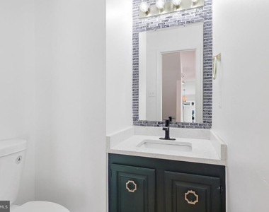 9364 Peter Roy Court - Photo Thumbnail 10