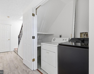 9364 Peter Roy Court - Photo Thumbnail 24