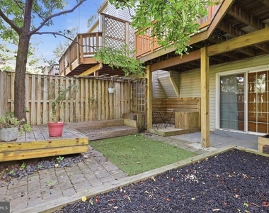 9364 Peter Roy Court - Photo Thumbnail 29