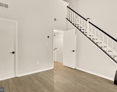 7553 Chrisland Cove - Photo Thumbnail 22