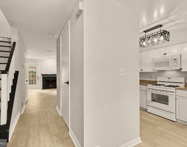 7553 Chrisland Cove - Photo Thumbnail 1