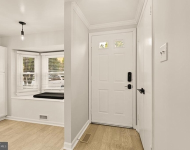 7553 Chrisland Cove - Photo Thumbnail 2