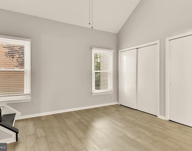 7553 Chrisland Cove - Photo Thumbnail 21