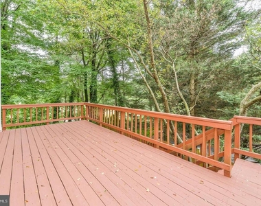 1860 Golf View Court - Photo Thumbnail 26