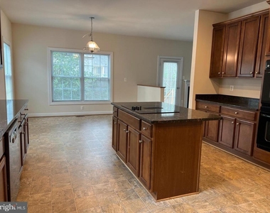 6930 Westlawn Drive - Photo Thumbnail 16